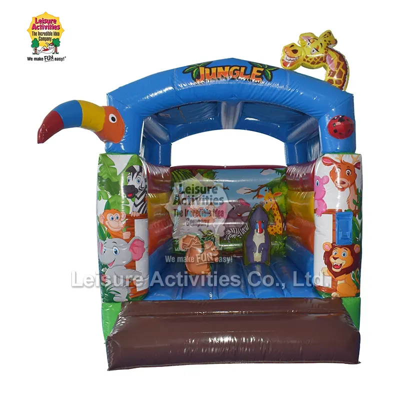 ป่าปราสาท Bouncy พองขนาดเล็กพร้อมหลังคาแสดงการเปลี่ยนไปสู่การเล่นธีม